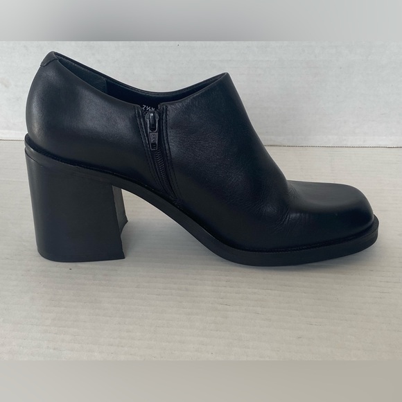 Womens BAKERS Embassy ll Black Leather Chunky Ankle Booties Size 7.5 - Picture 5 of 15